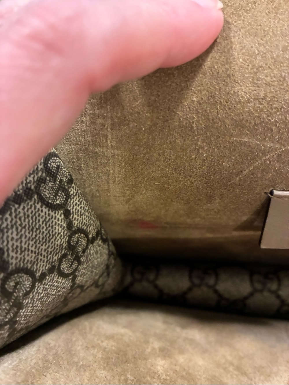 Gucci GG Supreme Canvas Shoulder Bag in tan and silver - Picture 8 of 16